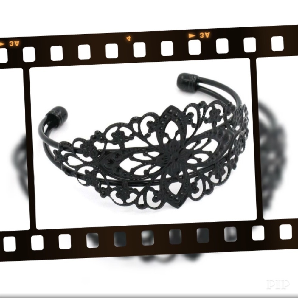 Gorgeous Black Cuff Bracelet